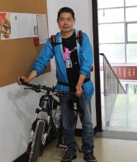 从湖北专程来参加义诊的病友